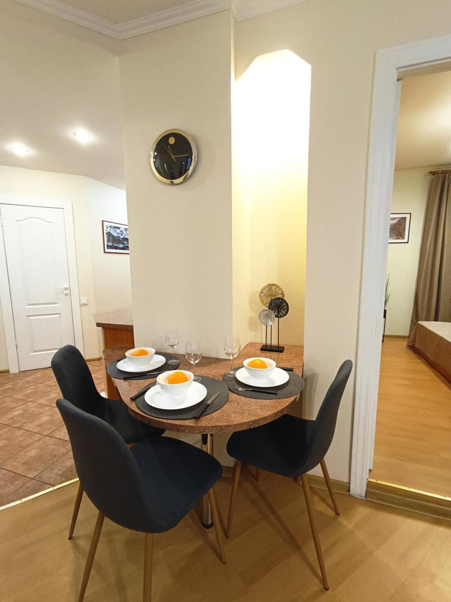 ריגה Two Bedroom Apartment In Old Town, Up To 6 Guests מראה חיצוני תמונה